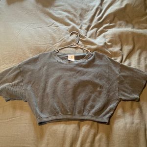 Cropped green knit top women’s S